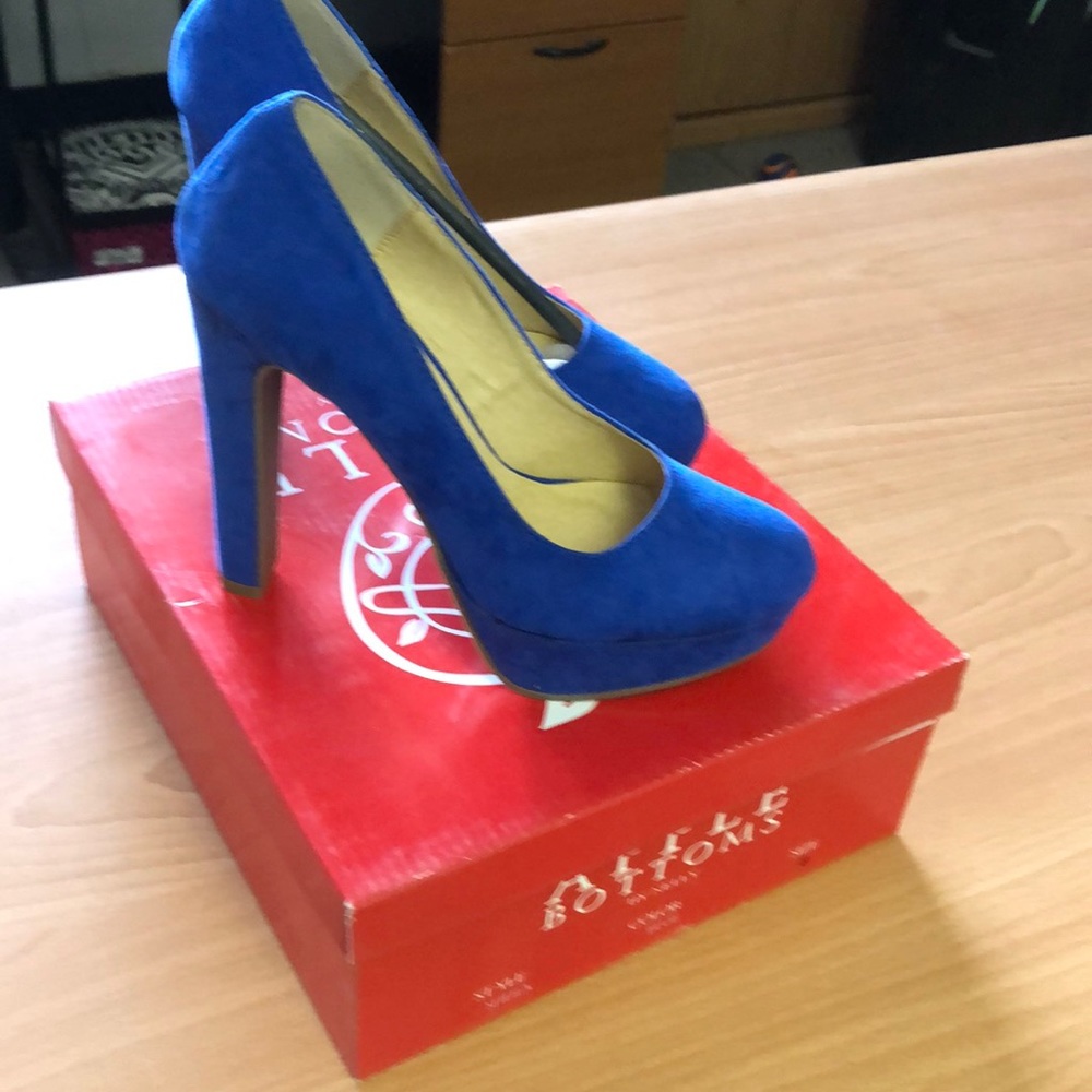 Apple bottom high heels